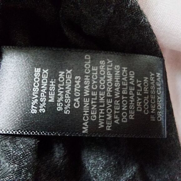 CABLE & Gauge long sleeve top - Picture 5 of 5